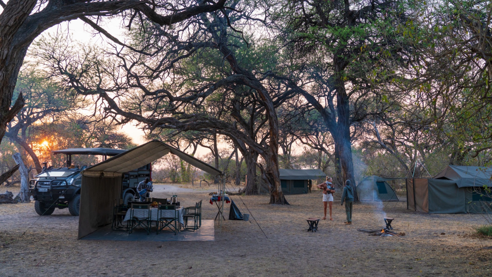 Botswana Mobile safari camp setup