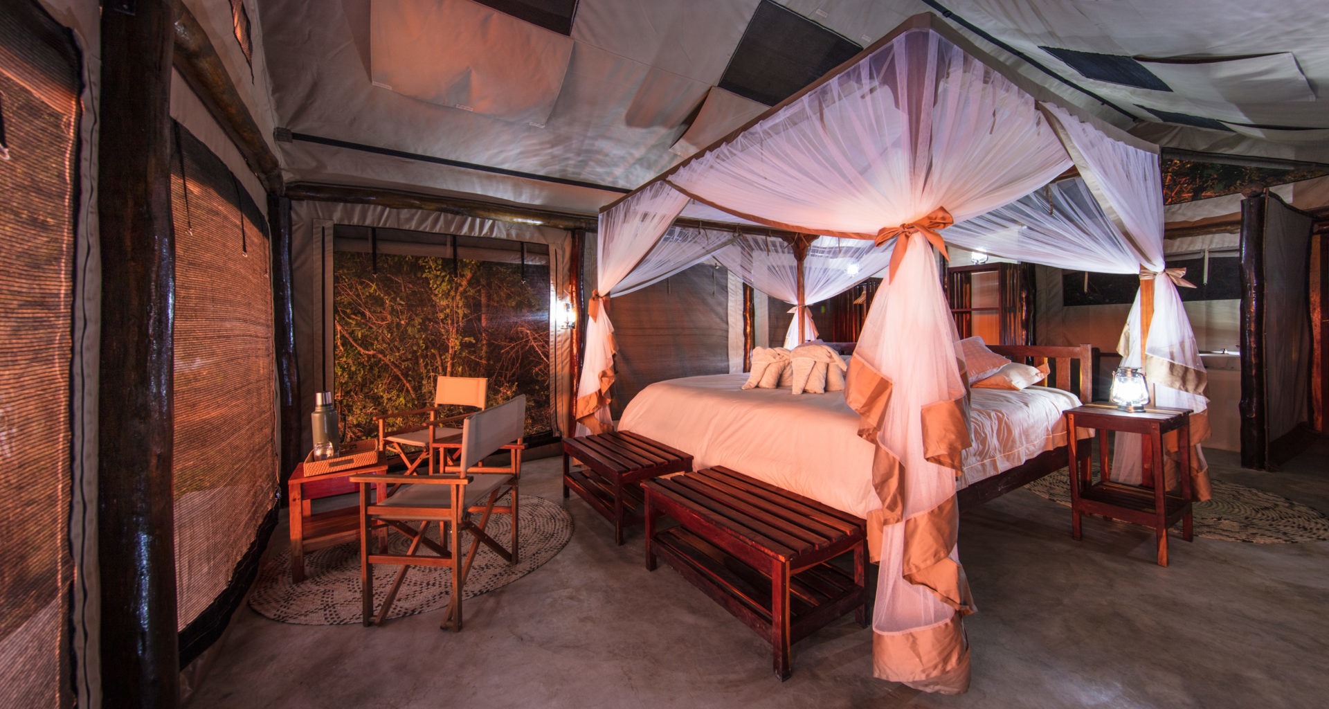 luambe camp bedroom