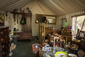 machaba camp curio shop