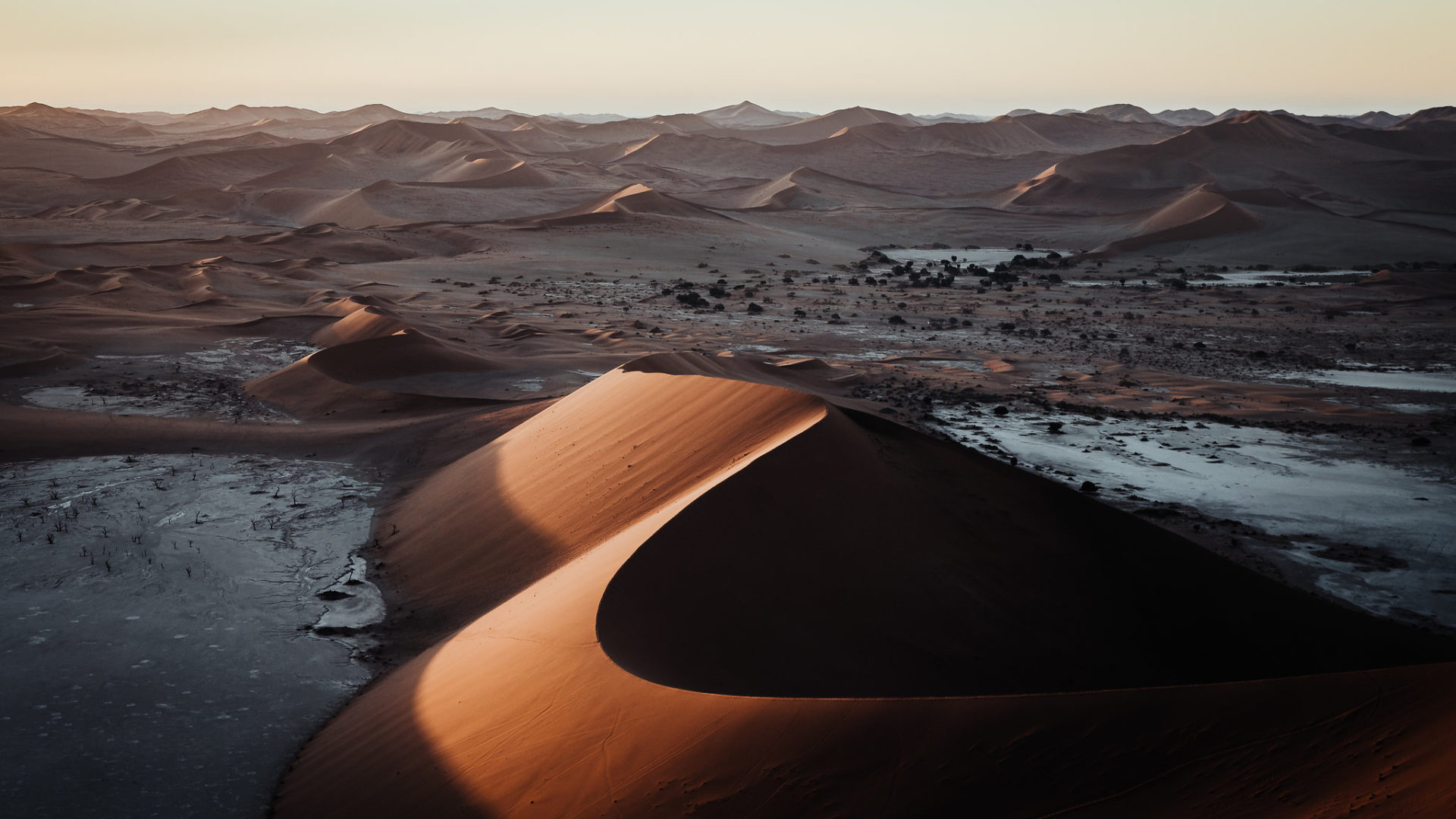 Southern Namibia landscape photography jason and emilie safari sossusvlei
