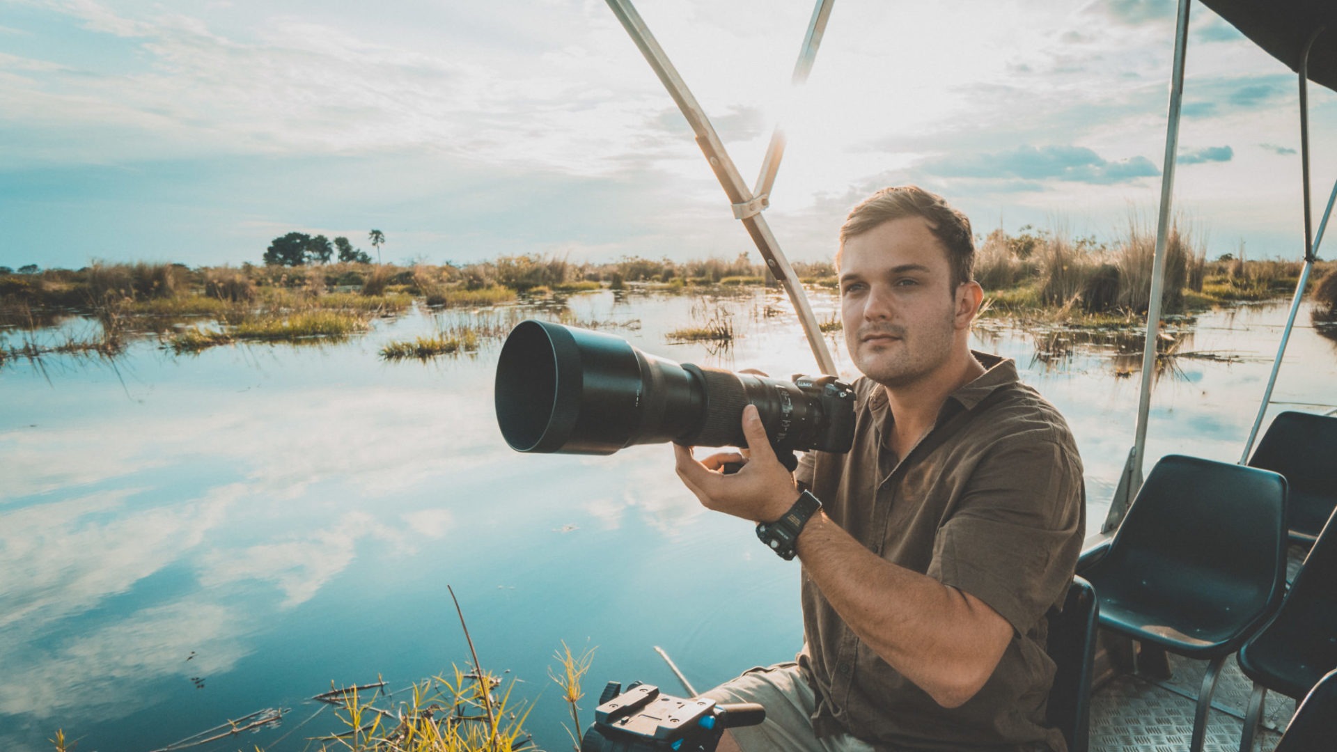 frank photography okavango delta boating safari botswana