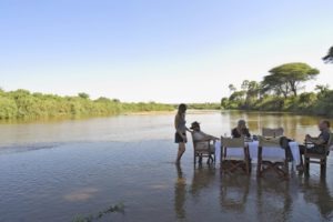 kichaka ruaha lunch river