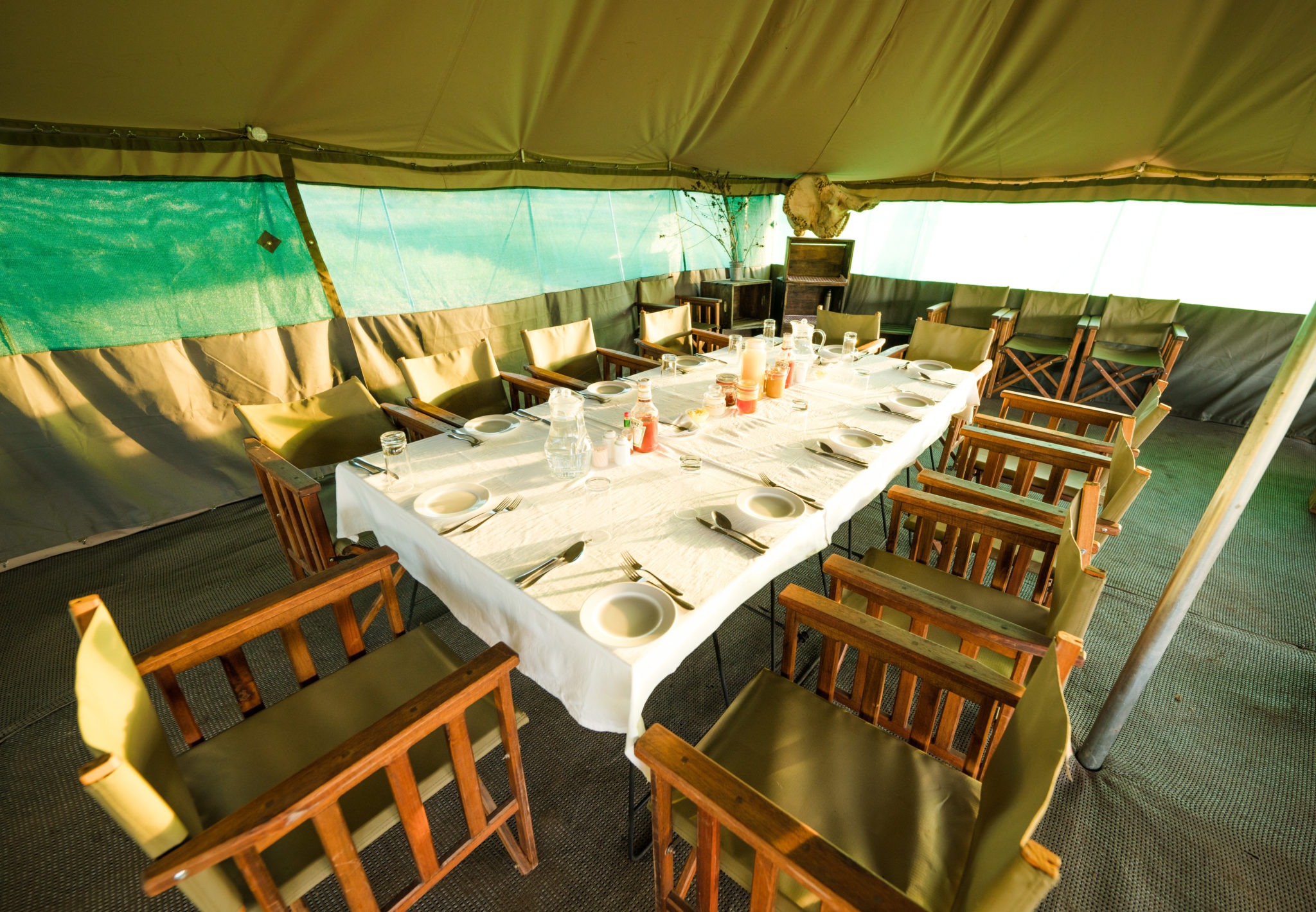 naabi green camp dining table