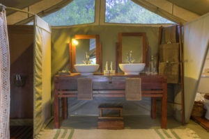 Kicheche Mara Camp Bathroom1