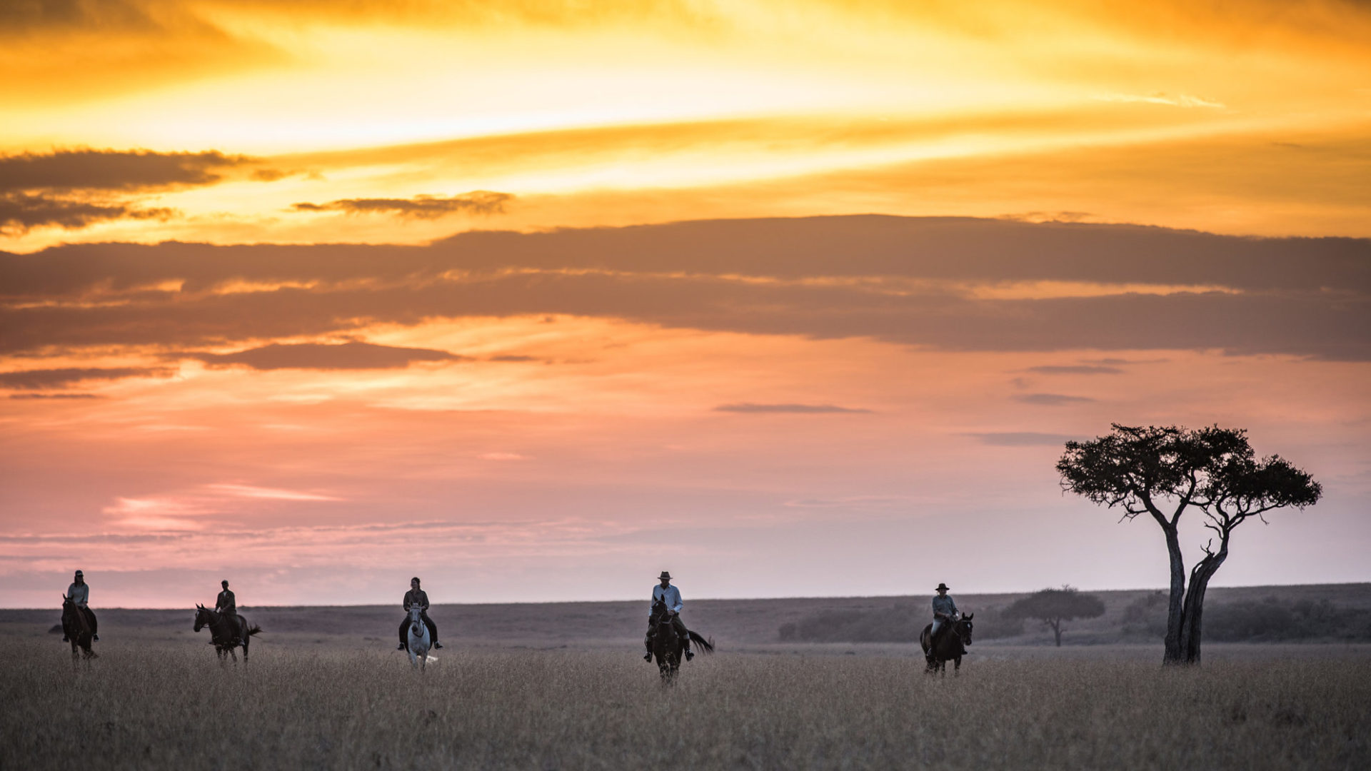 18 Riding out in the Mara