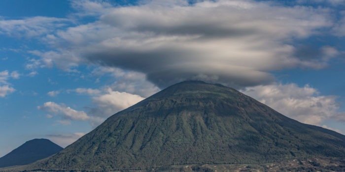 rwanda volanoes virunga lodge mountain