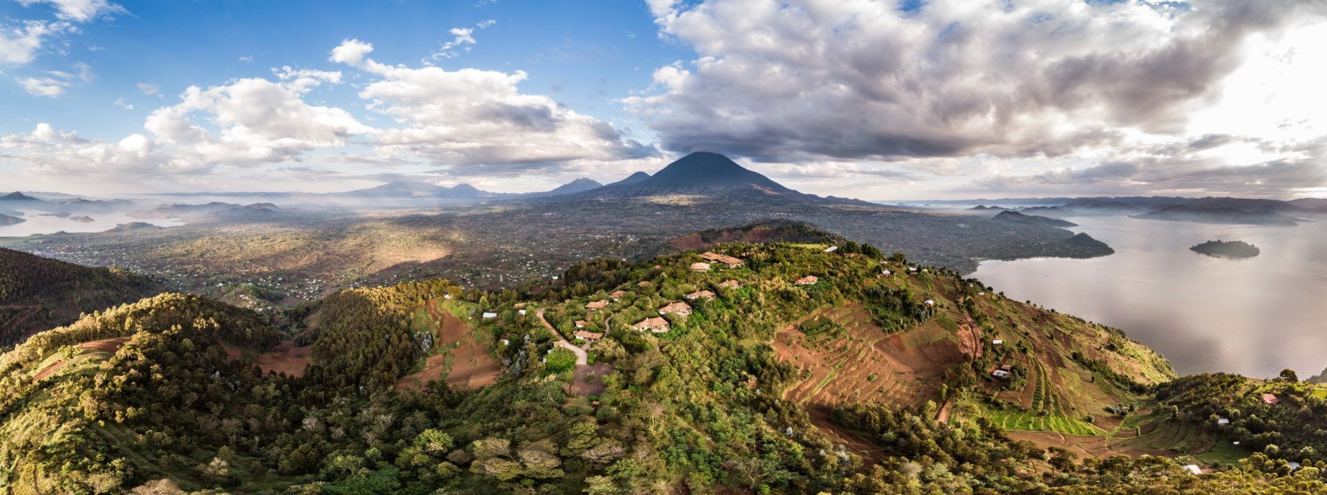 rwanda volanoes virunga lodge pano
