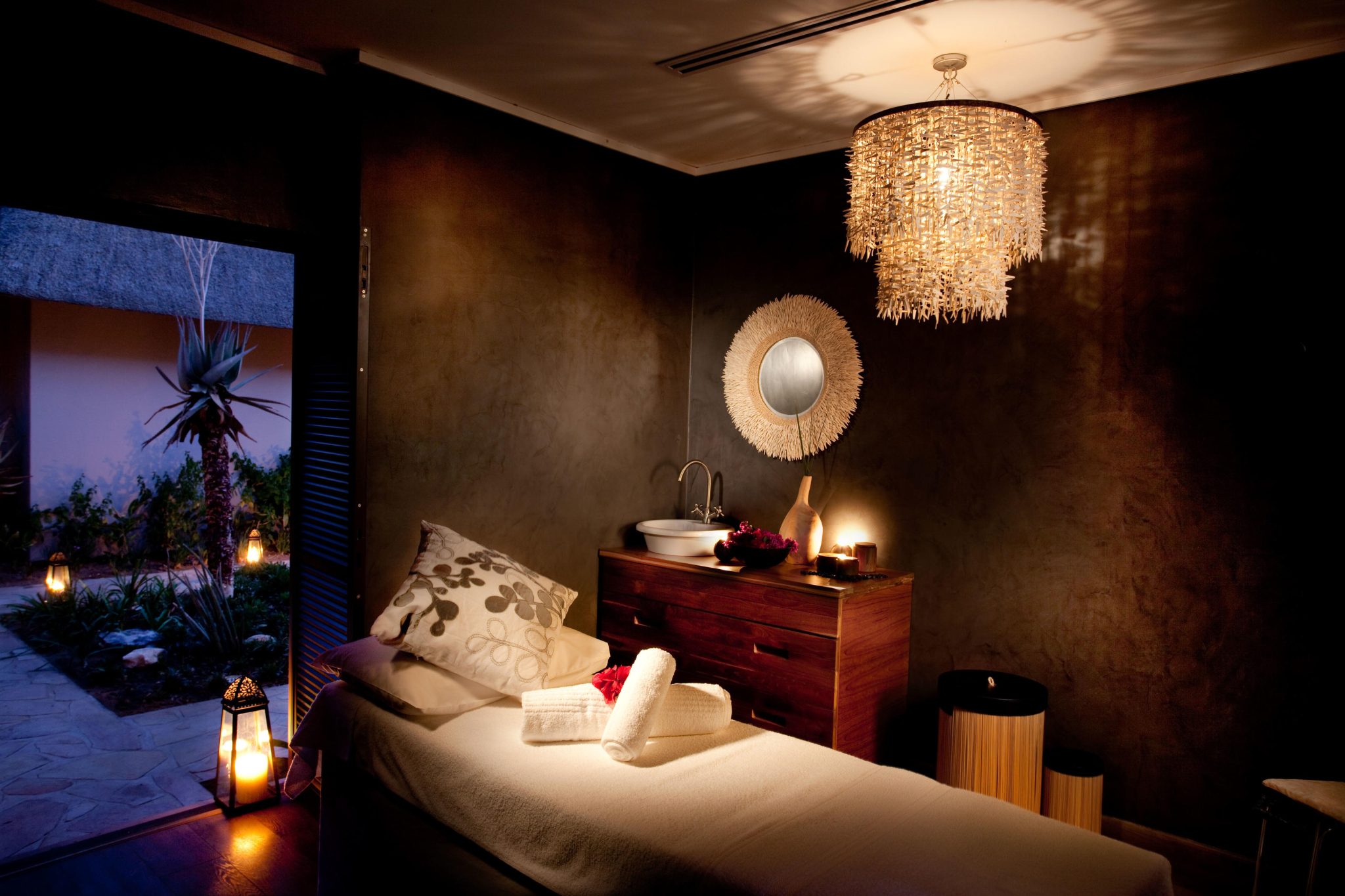 Mokuti Etosha Lodge Namibia Luxury9