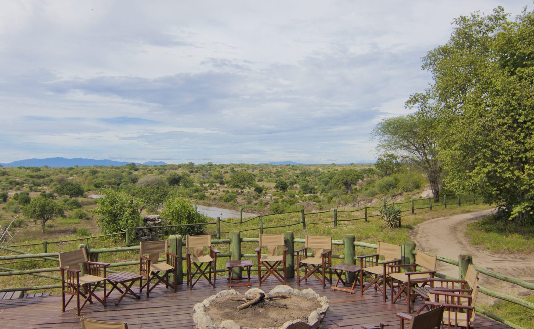 tanzania tarangire mbali mbali tarangire river camp13