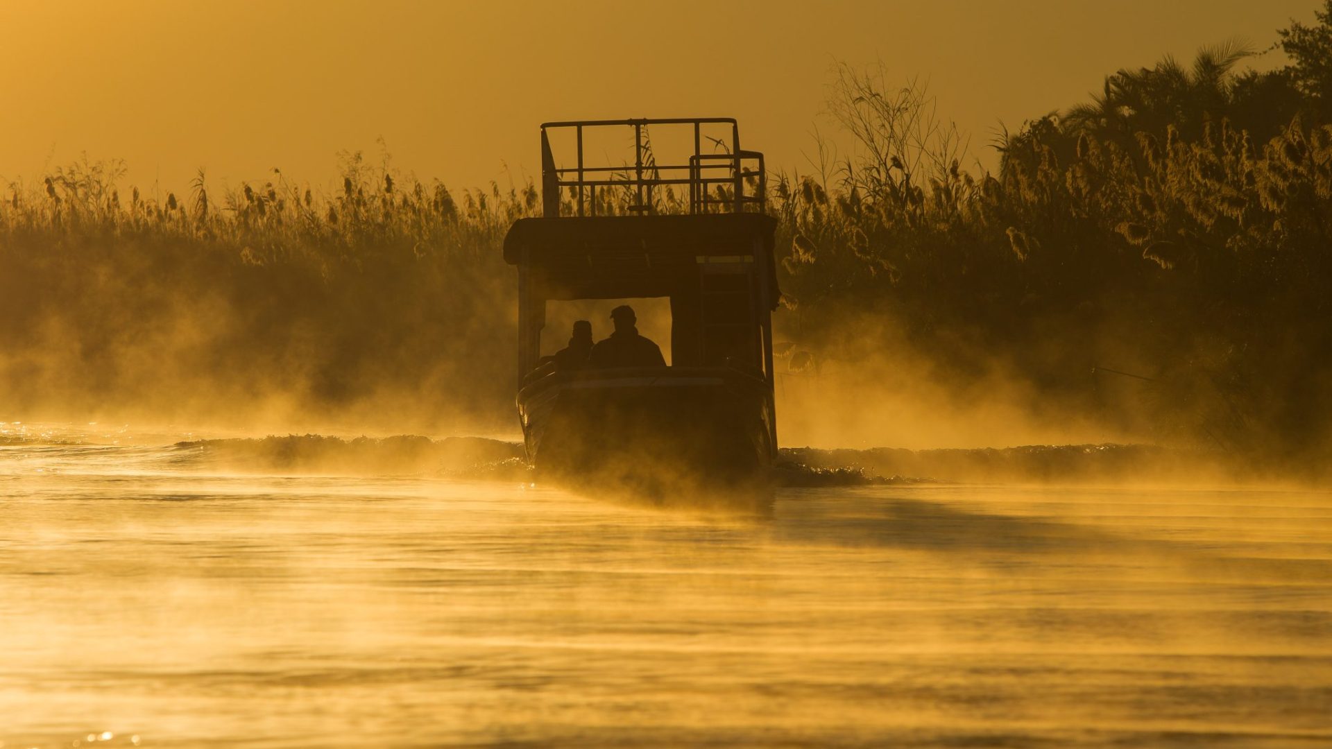 Kala Camp Boating Botswana Safarifrank Authentic Safari Holiday6
