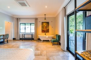 Nkosi Lodge Victoria Falls Zimbabwe wheelchair access safari frank4
