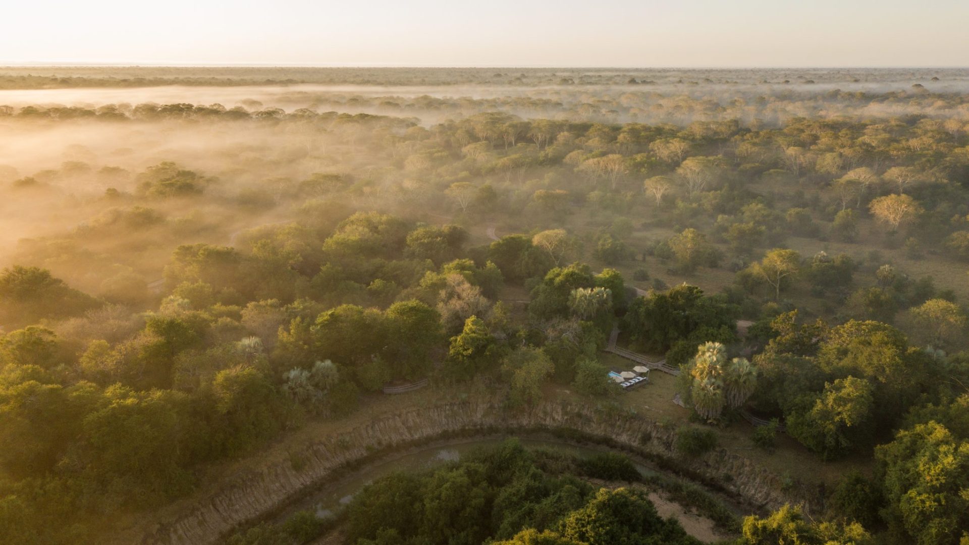 Mozambique Gorongosa Safaris Muzimu Lodge (27)